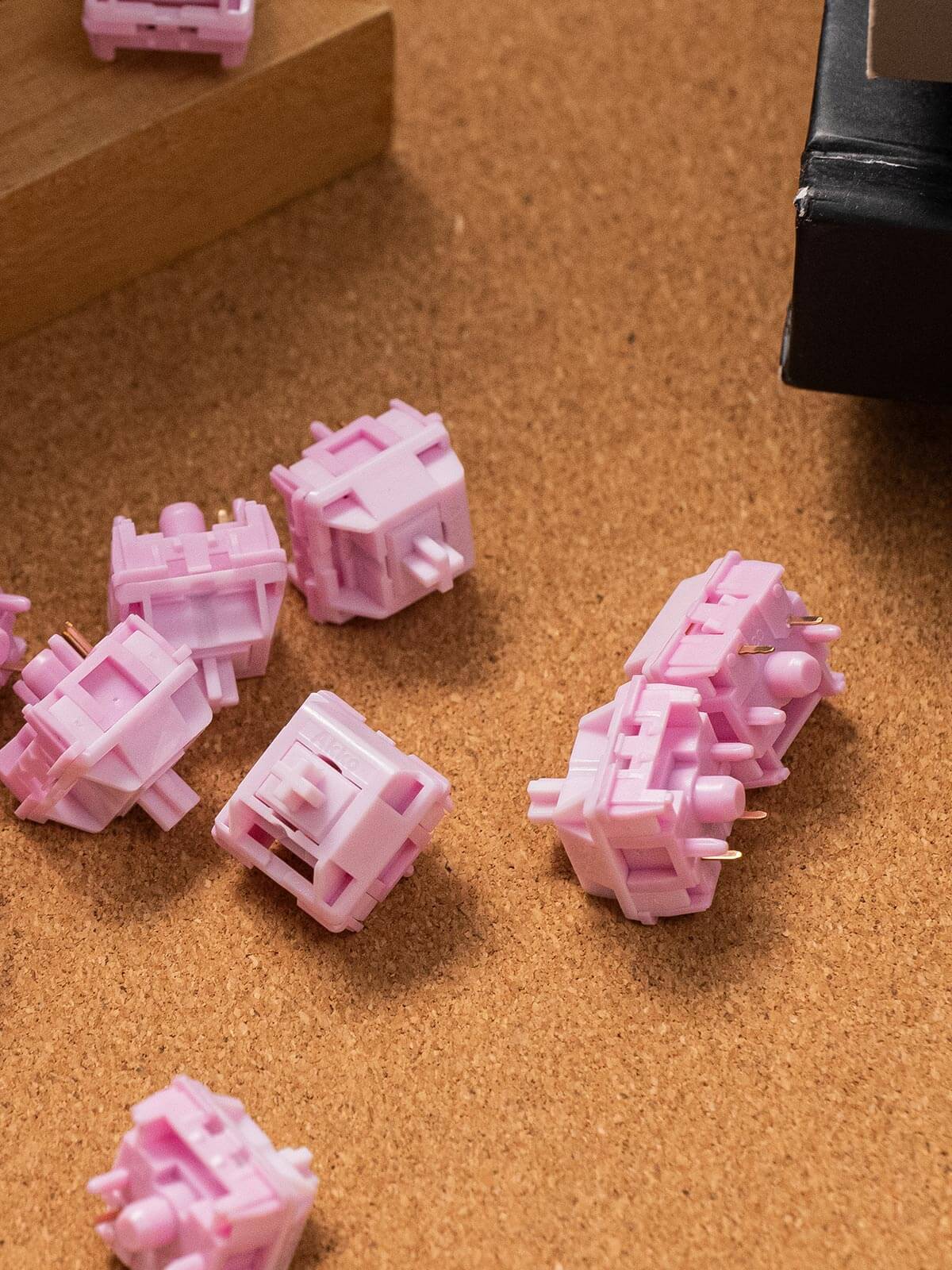 Akko Stellar Rose Linear Switches (10 pack) £3.00