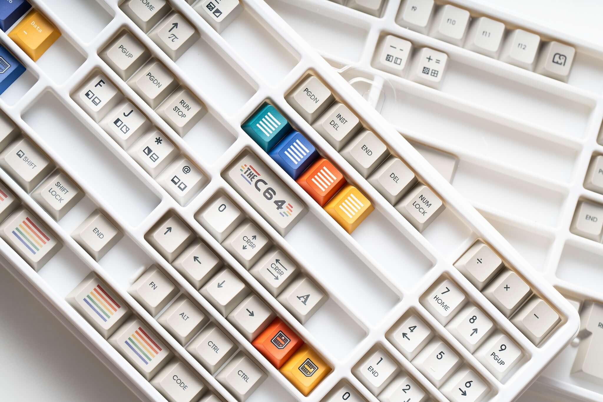 Vividkey x Eleworks Retro C64 Keycaps