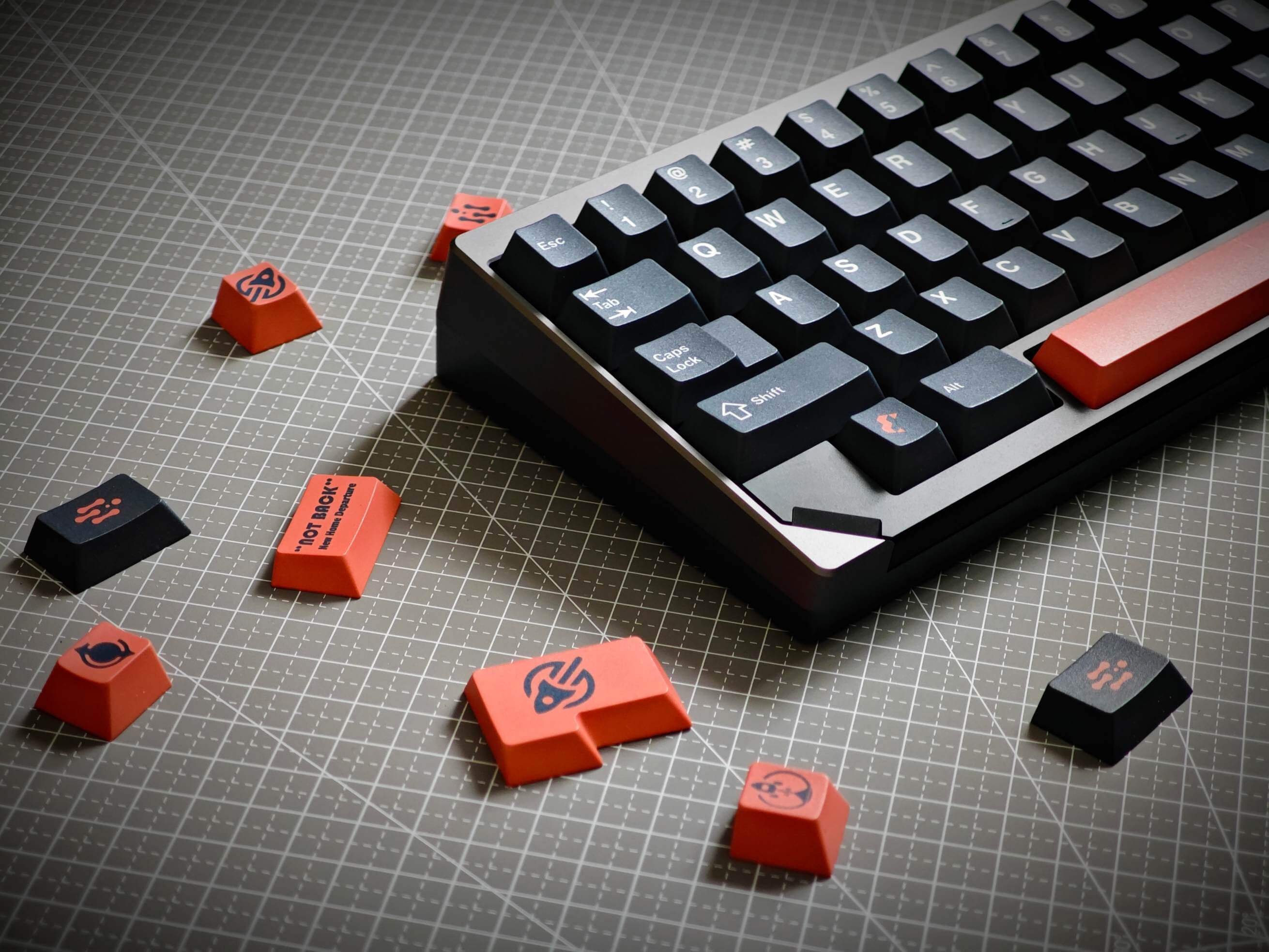 Vividkey Escape the Earth Keycaps