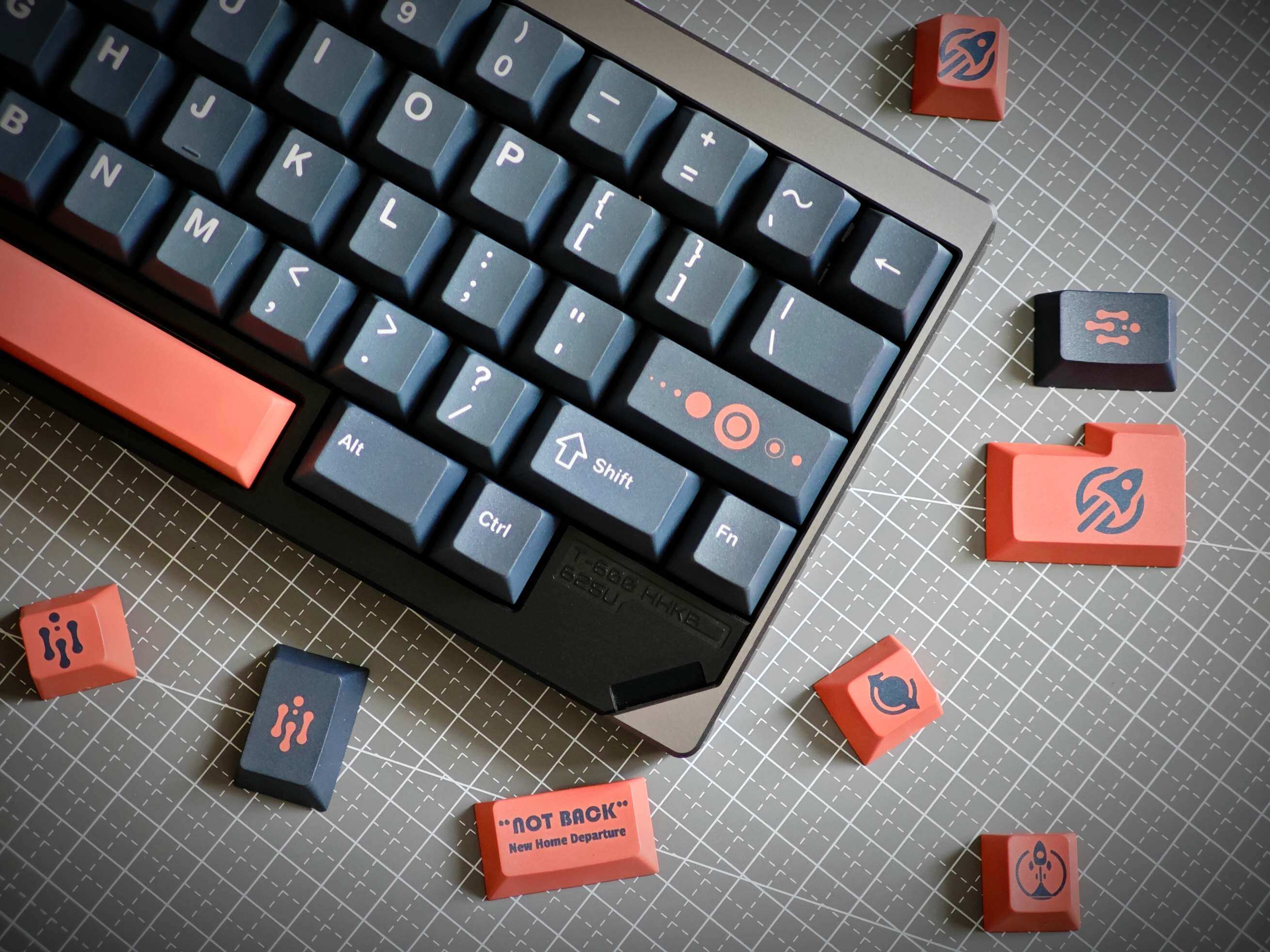 Vividkey Escape the Earth Keycaps
