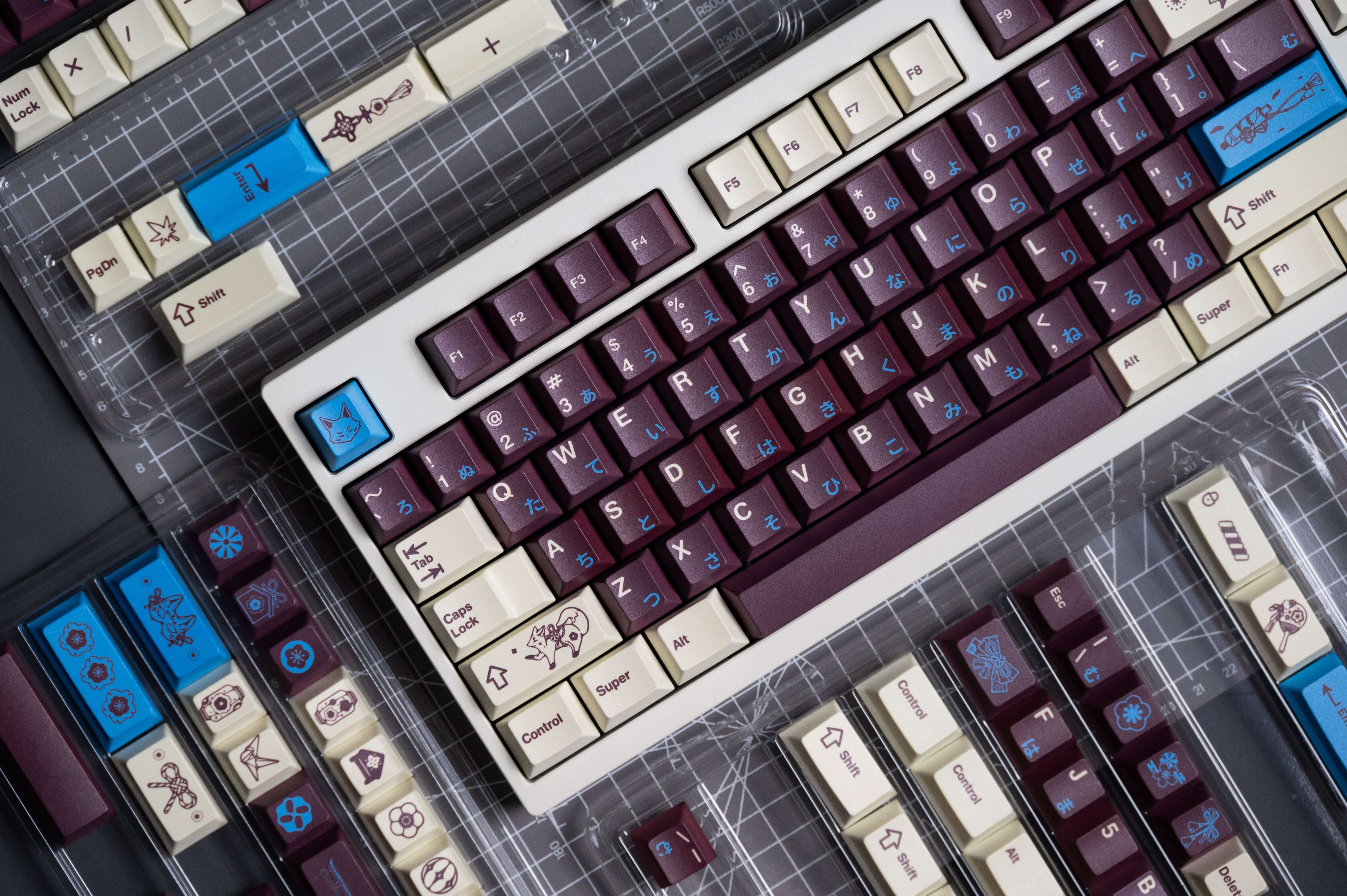 Vividkey Fox Shadow Keycaps