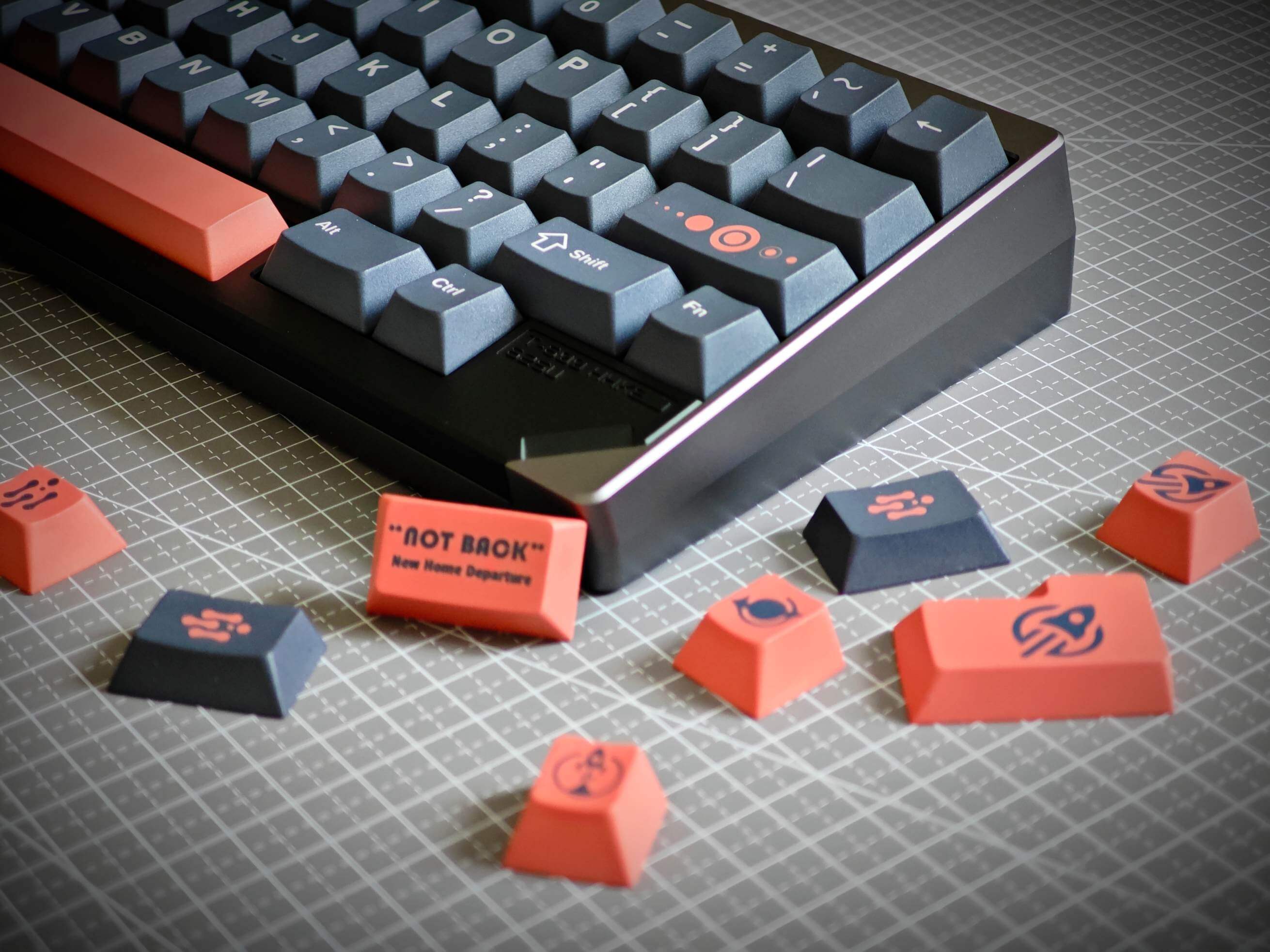 Vividkey Escape the Earth Keycaps