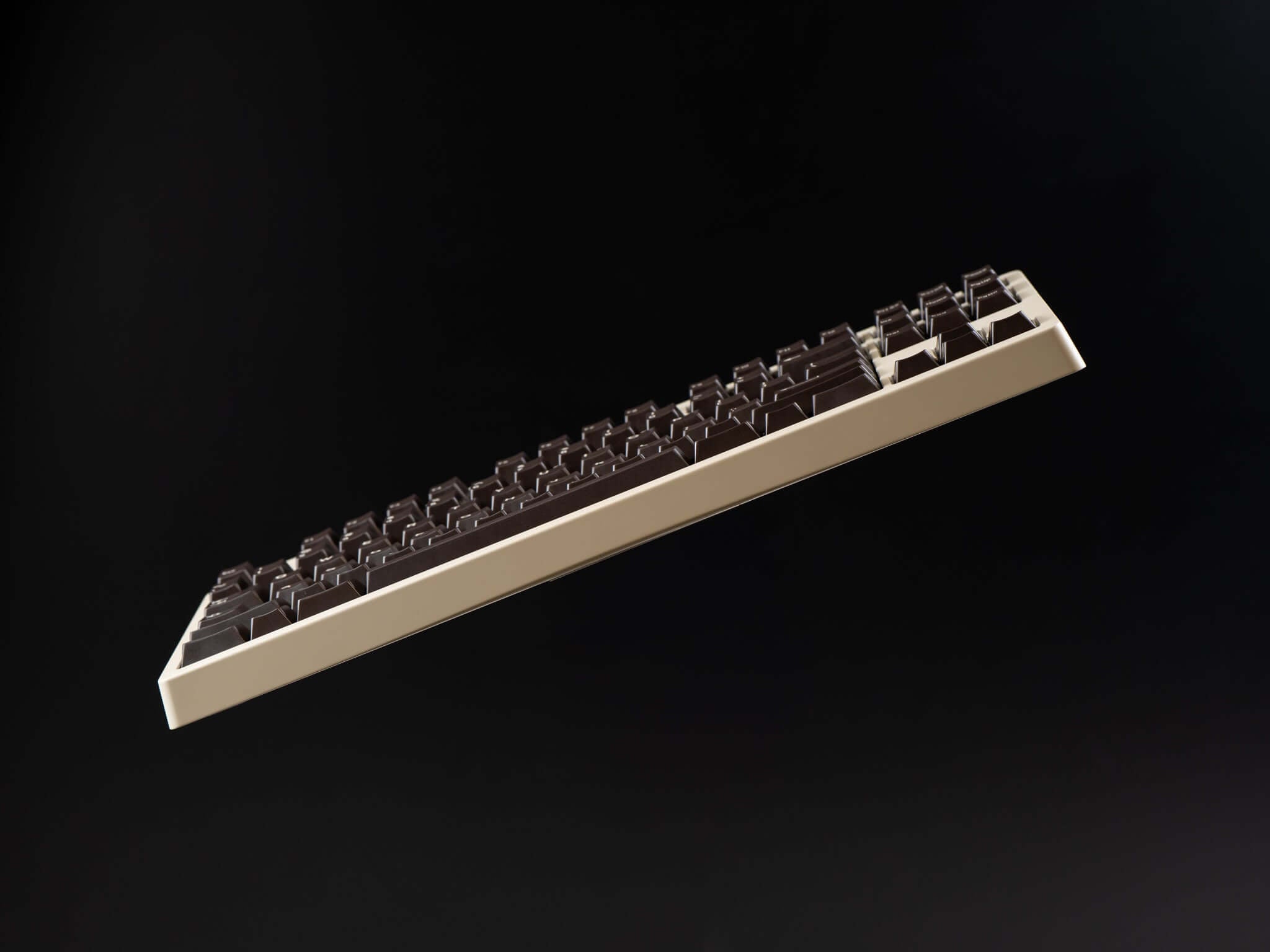 AKB Caerdroia TKL - Group Buy £360.00