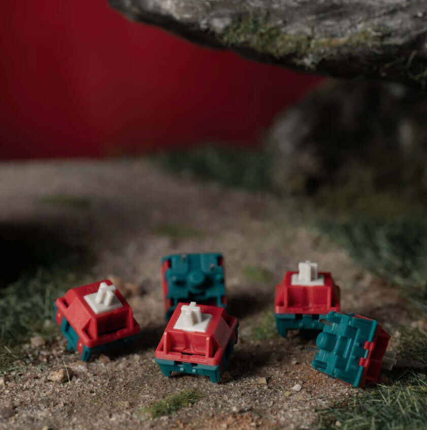 HMX Sonja Linear Switches 45g (10 Pack) £3.30