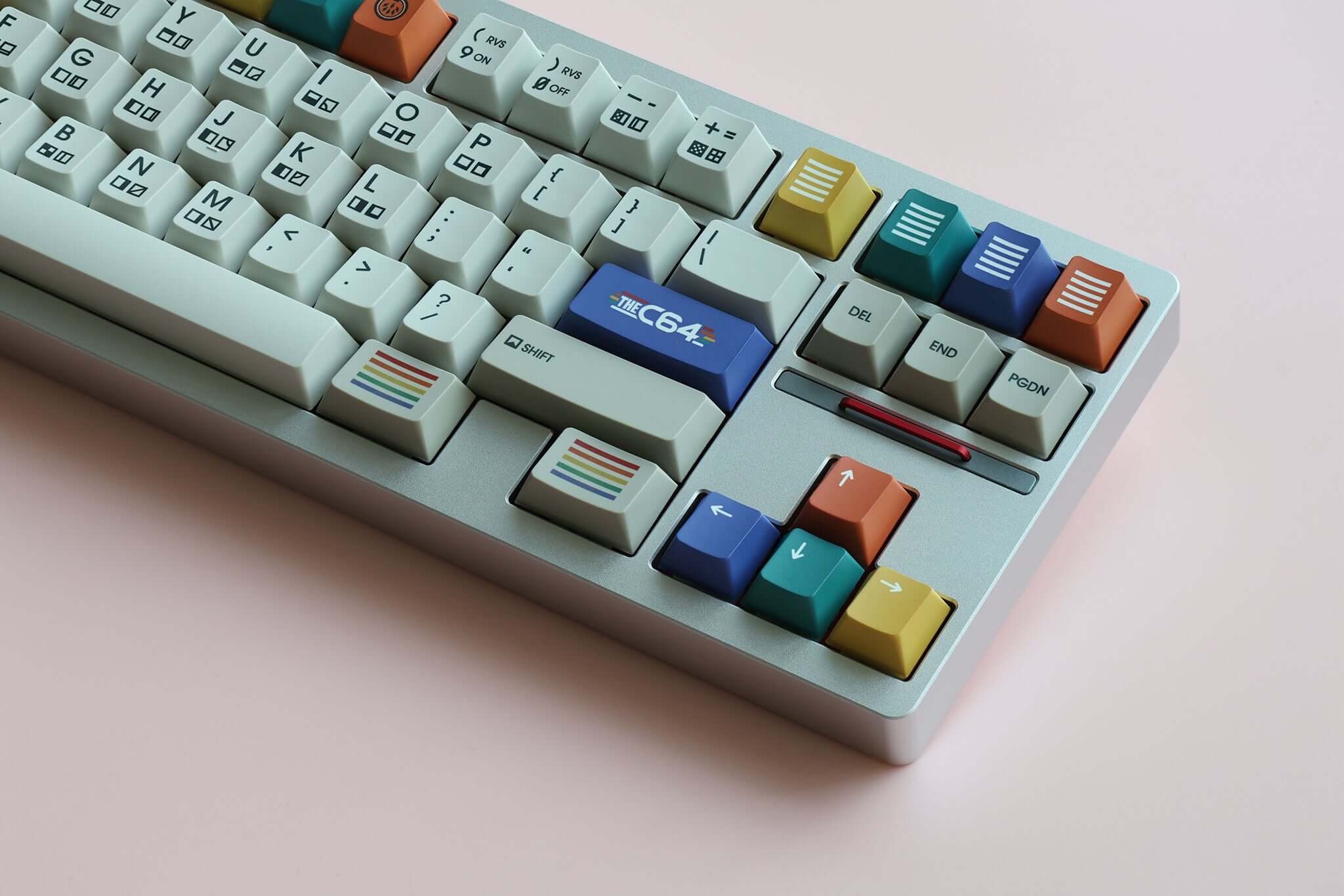 Vividkey x Eleworks Retro C64 Keycaps
