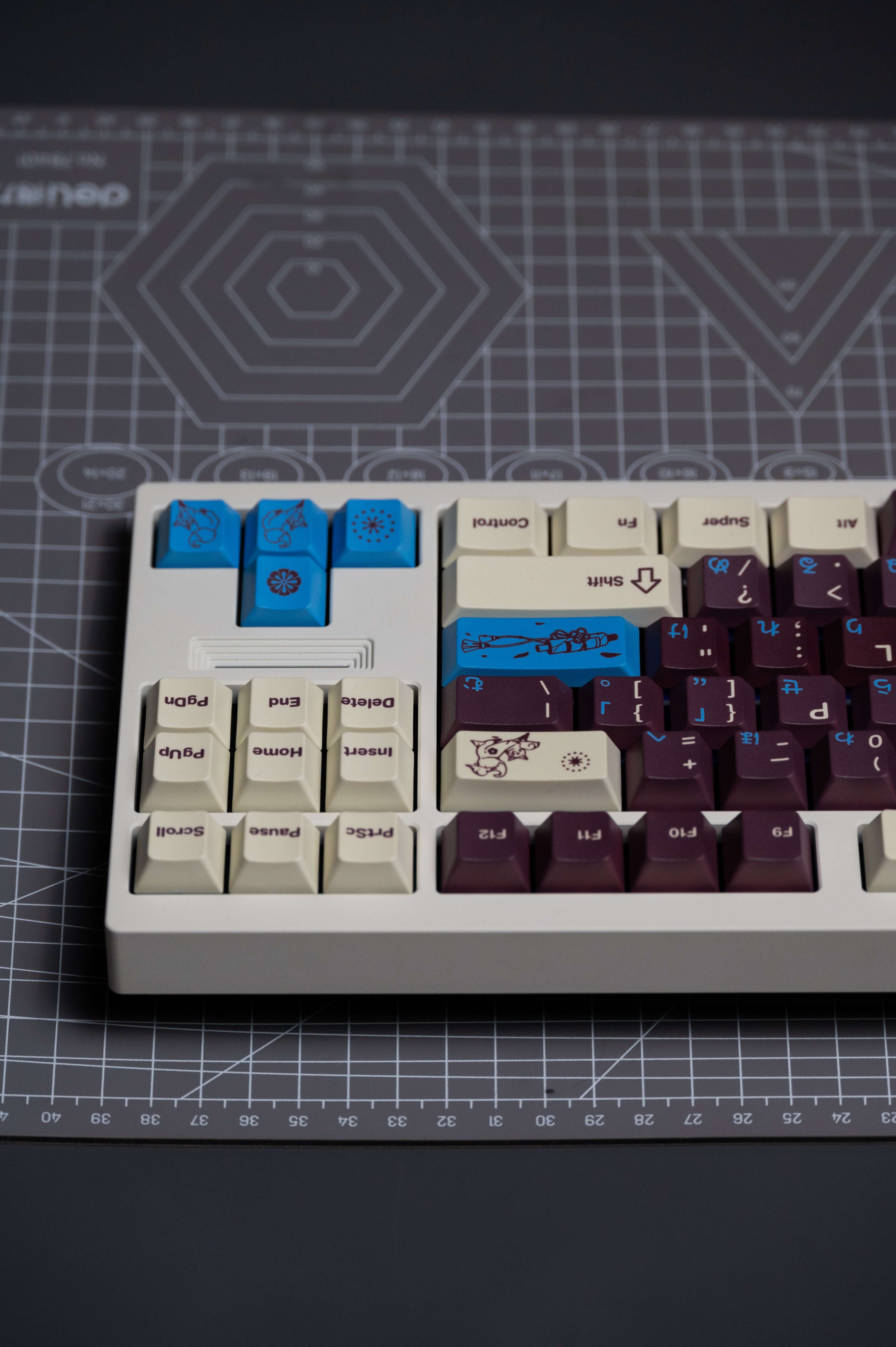 Vividkey Fox Shadow Keycaps