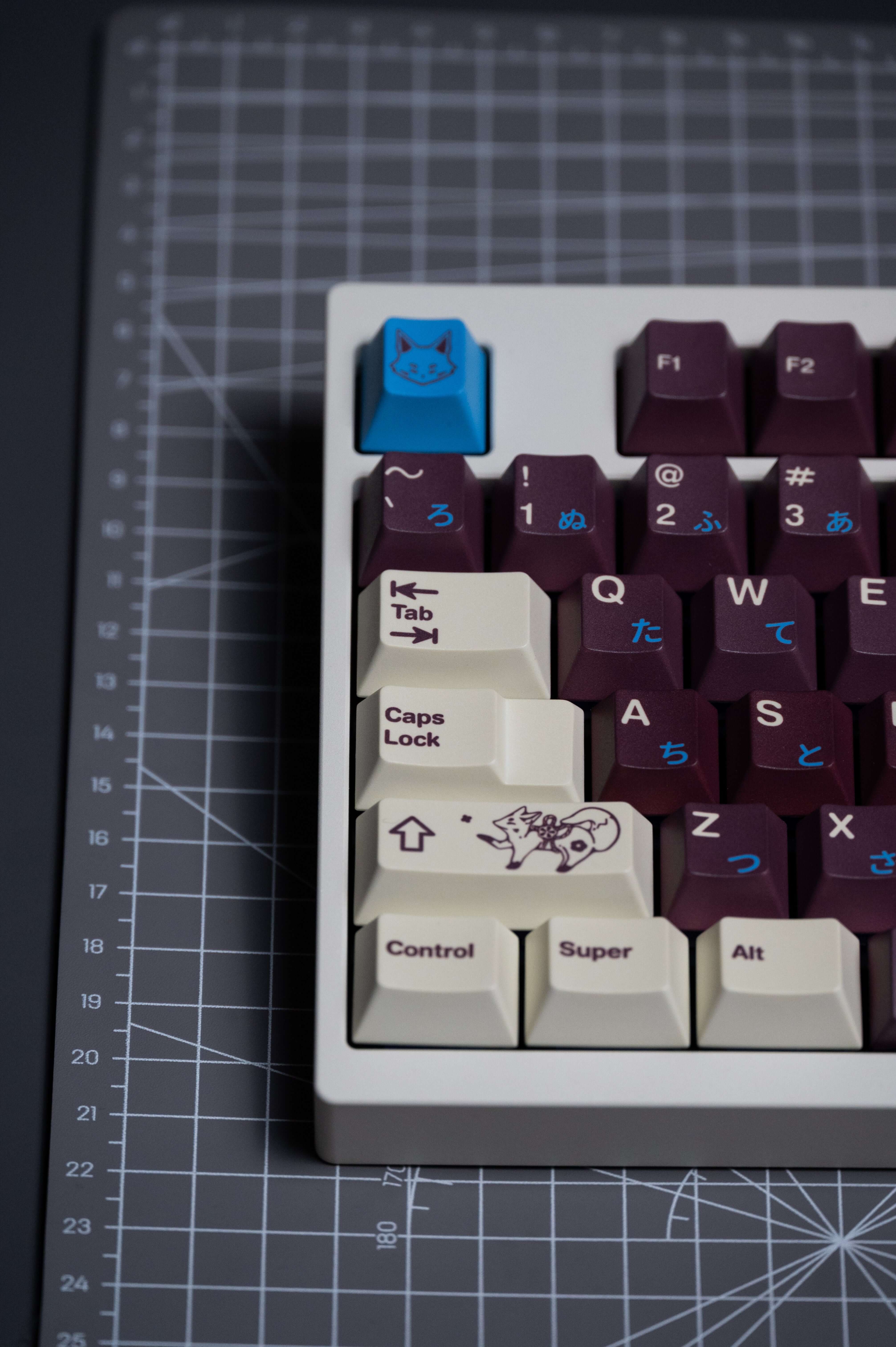Vividkey Fox Shadow Keycaps