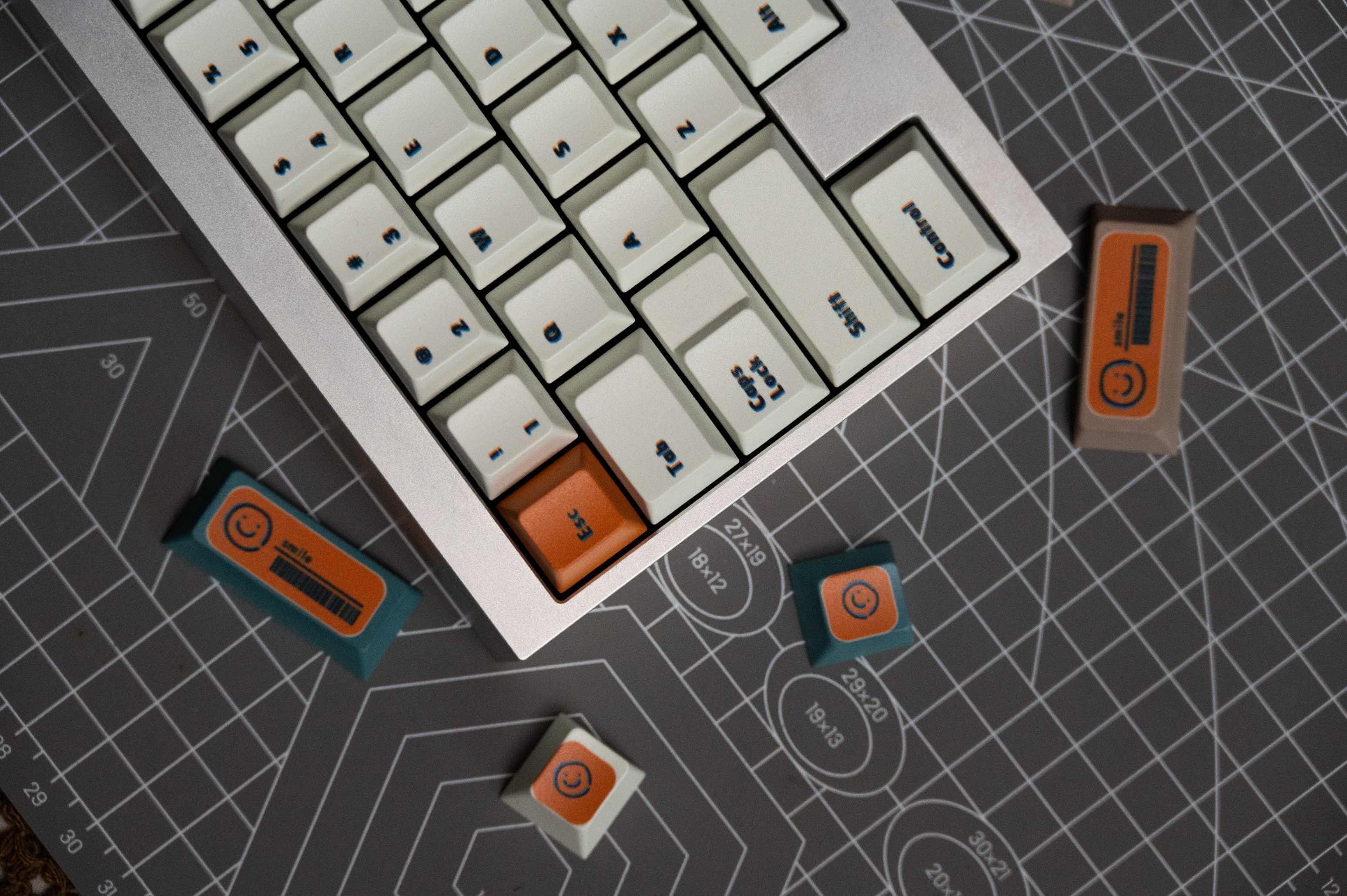 Vividkey Malfunction Keycaps