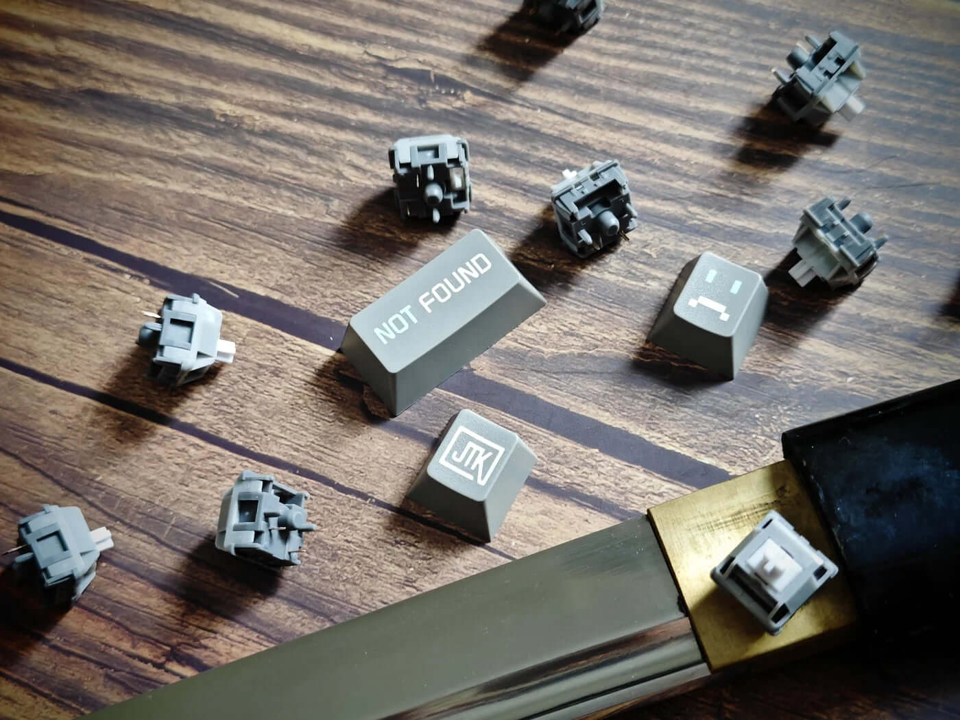 HMX Canglan V2 Linear Switch (10 Pack) £3.30